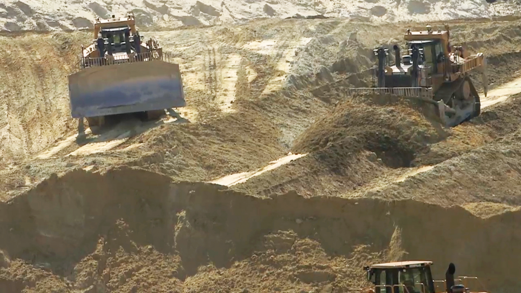 environmental-impacts-of-sand-mining-into-the-outdoors